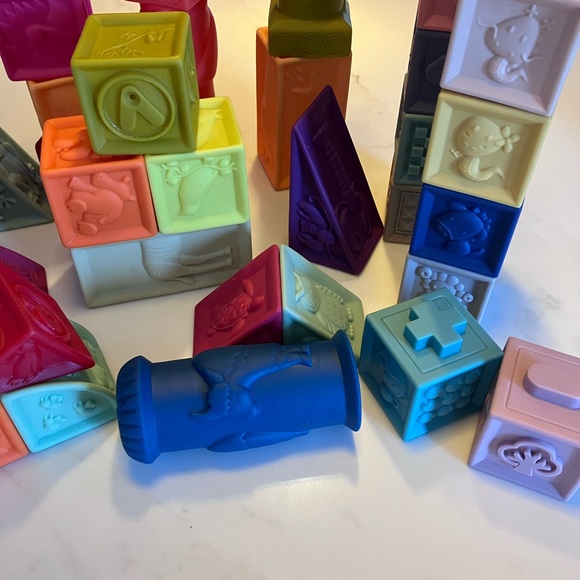 Set of soft stacking blocks - Picture 4 of 5